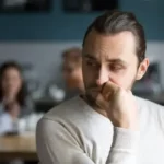 8 Signs of Avoidant Personality Disorder